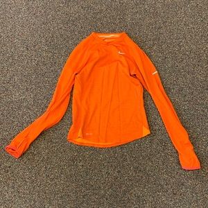 Nike aero swift running top